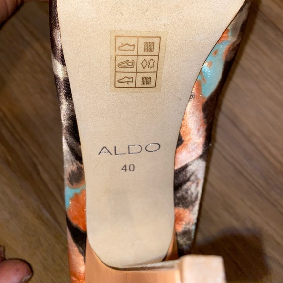 Aldo Multicolor Satin Heels - Picture 6 of 7